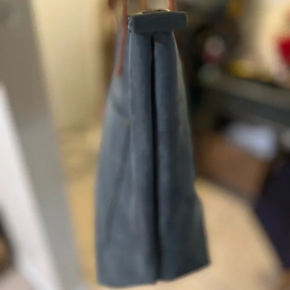 PLG med zip tote in Storm ⛈️ - Picture 5 of 7